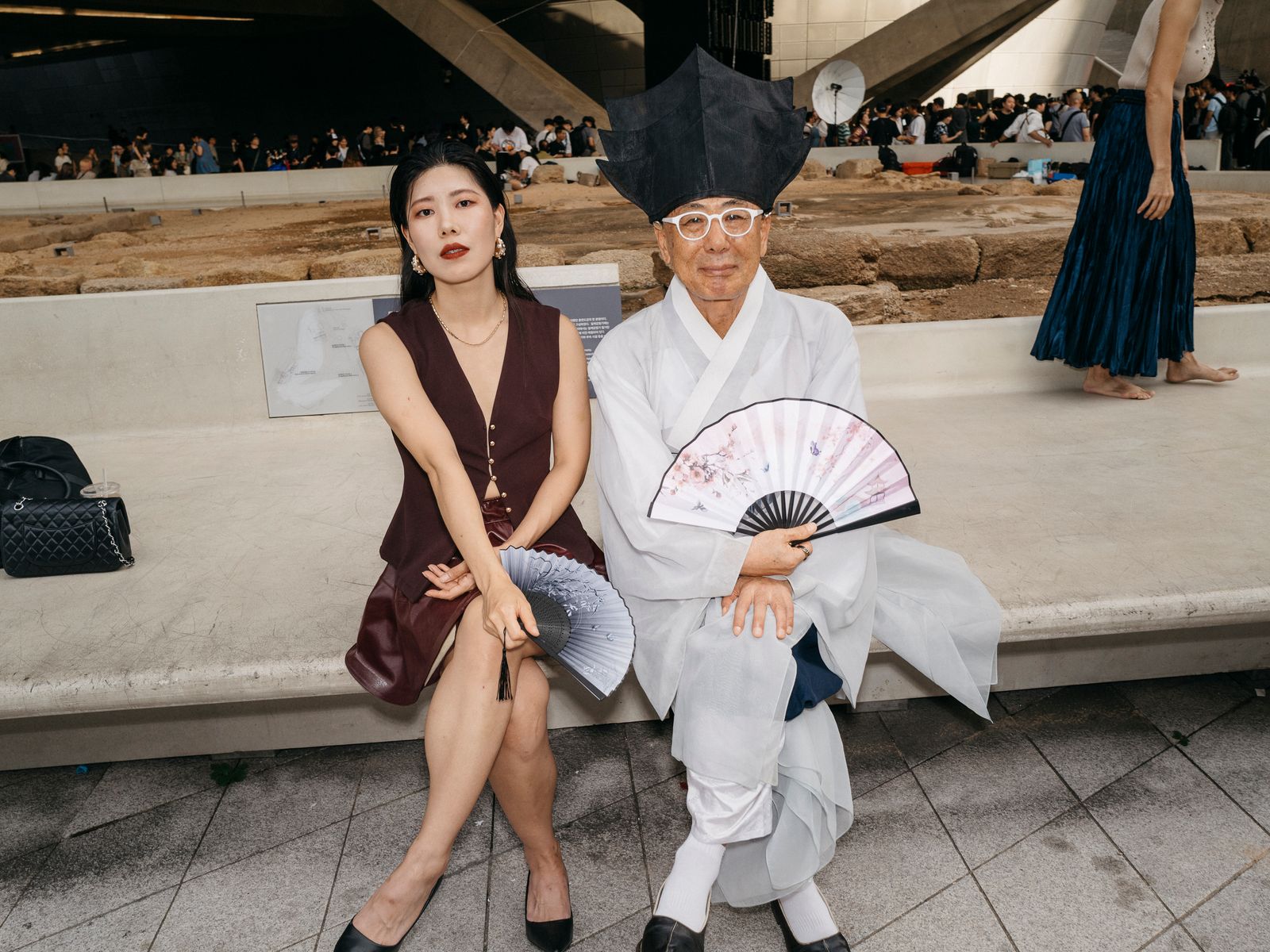 Hats, Plaids, and Lots of Denim!&-The Best Street Style From Seoul Fashion Week